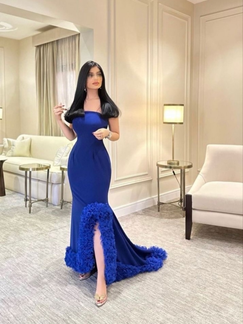 Customized Luxurious Elegant E - огляд і ціна Elegant Satin Evening Gown Split